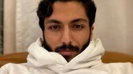 سلفی کیسان دیباج با هودی سفید + عکس