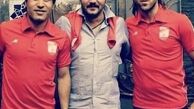 کامبیز دیرباز در بین دو فوتبالیست مشهور + عکس