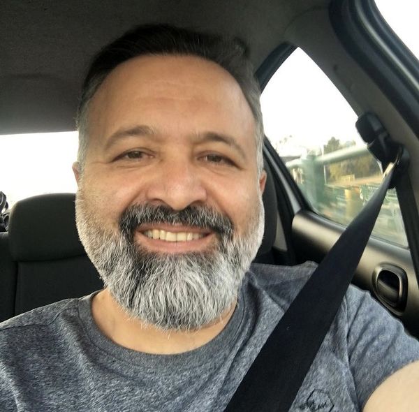 سلفی جدید علی صالحی در ماشینش + عکس