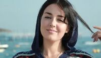 استایل پاییزی افسانه پاکرو در کنار دریا + عکس