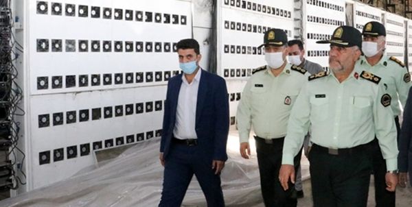 کشف بزرگترین مزرعه استخراج رمز ارز ایران در یک کارخانه متروکه در غرب تهران