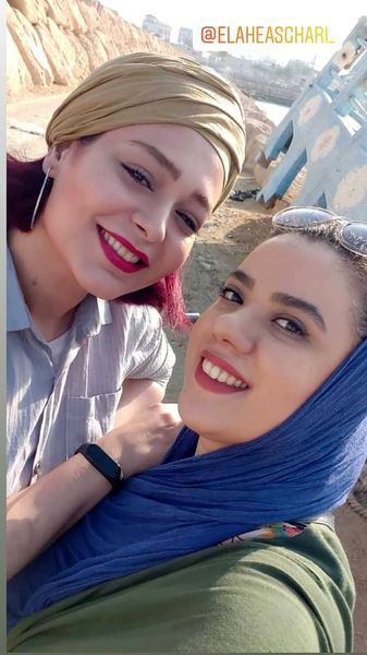 سلفی سانیا سالاری با دوستش + عکس
