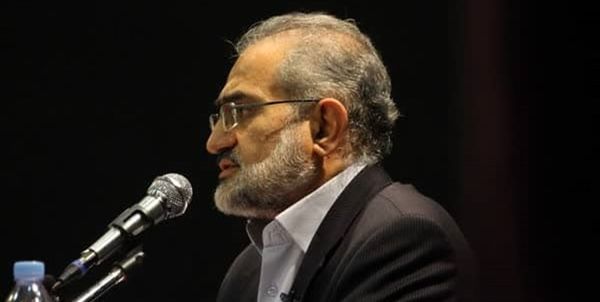 حسینی: آیت‌الله رئیسی در مناظره دوم هم دست برتر را داشت 