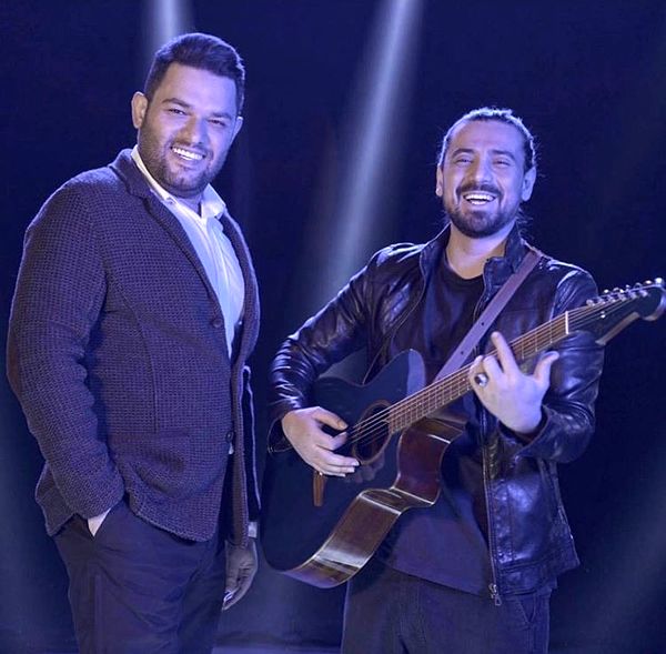 امیرعباس‌ گلاب و دوستش در کنسرت + عکس