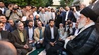 شعرخوانی در کنار زمین گل کوچک بچه‌ها+عکس
